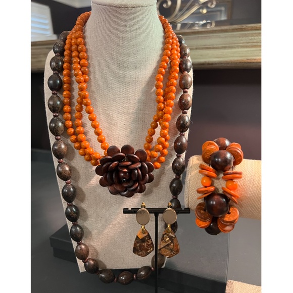 HAND CRAFTED VINTAGE SET/Natural Wood Necklaces/Bracelet & Sea Sediment Earrings - Picture 3 of 12